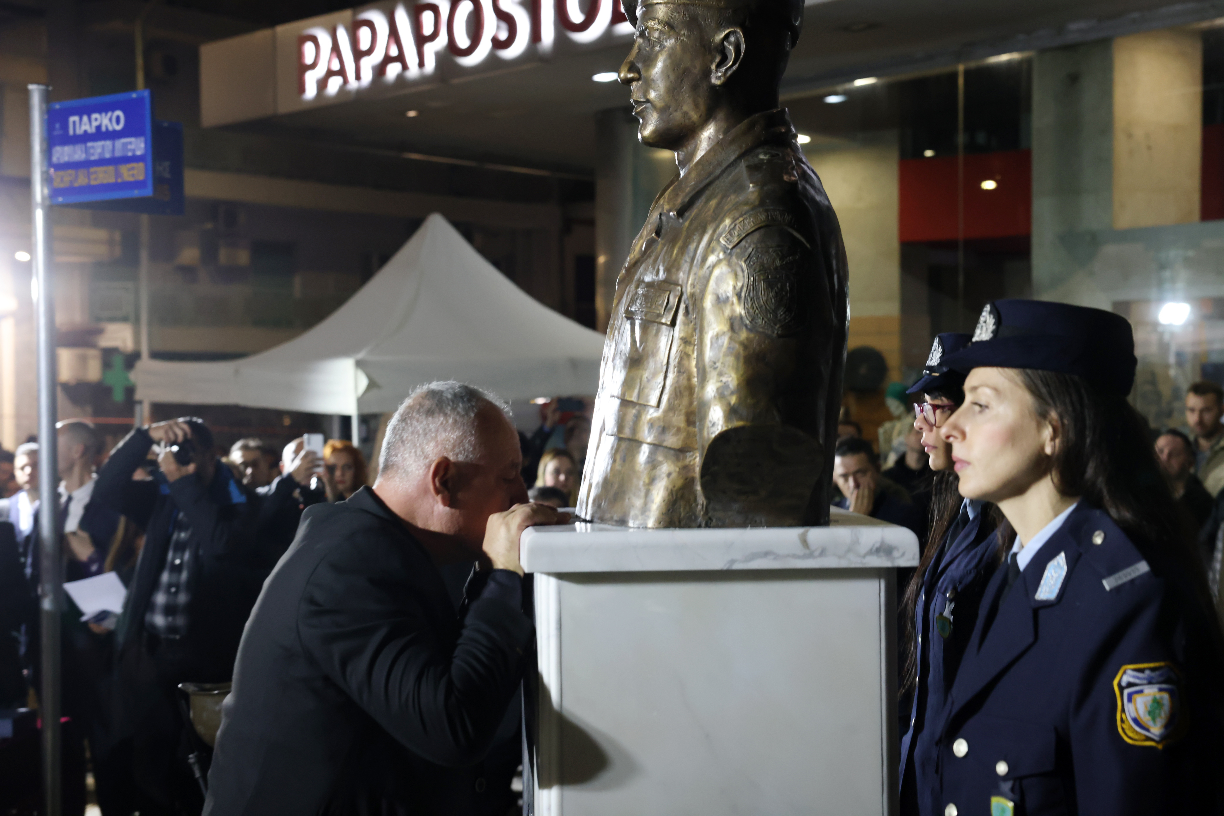 αποκαλυπτήρια της προτομής του Γιώργου Λυγγερίδη στη Θεσσαλονίκη 