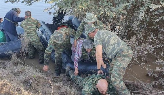  αυτοθυσία του στη διάσωση πλημμυροπαθών