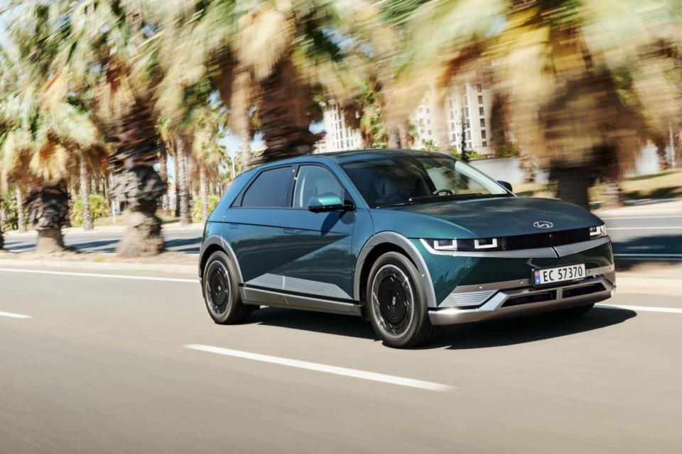 Ανάκληση Hyundai: Γιατί οι ιδιοκτήτες δεν πρέπει να σταθμεύουν σε ανηφόρες ή κατηφόρες