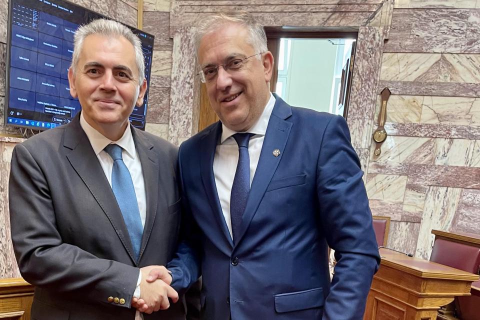 Φωτ. Ο Μάξιμος Χαρακόπουλος ευχαρίστησε τον υπουργό Προστασίας του Πολίτη για το Α.Τ.