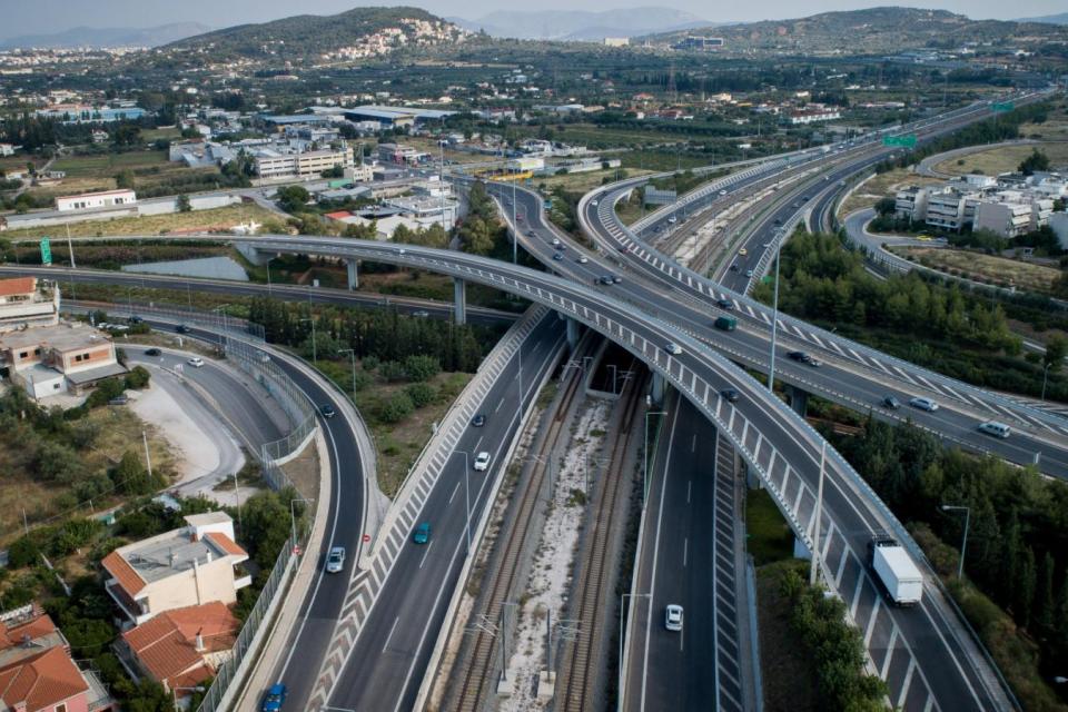 Επί πληρωμή όλοι οι αριθμοί έκτακτης ανάγκης στους αυτοκινητόδρομους της Ελλάδας - Η σωτήρια εναλλακτική