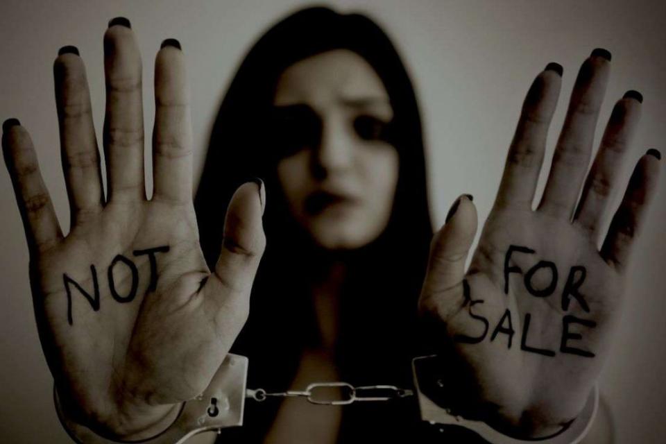 trafficking ΕΜΠΟΡΙΑ ΑΝΘΡΩΠΩΝ