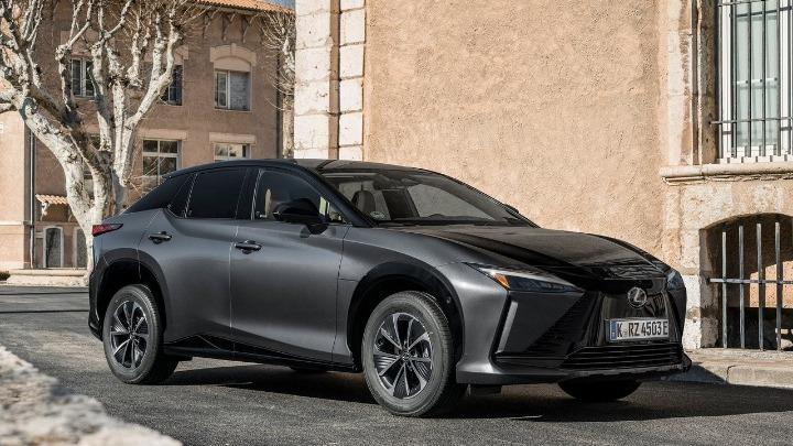 Lexus