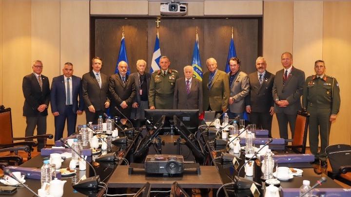 Συνάντηση του αρχηγού ΓΕΕΘΑ