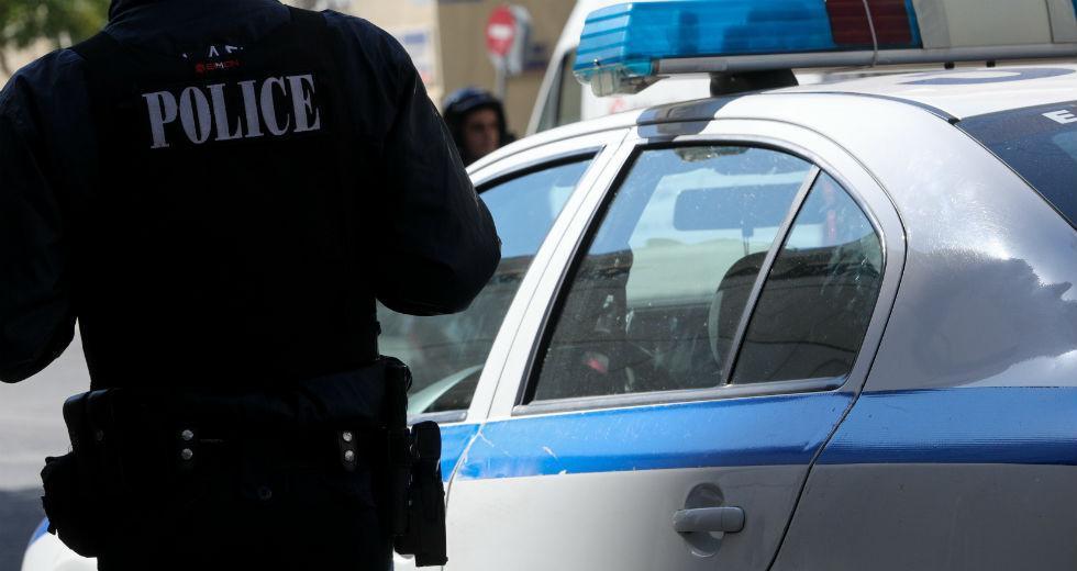 Αστυνομικοί του τμήματος Ασφαλείας Άρτας συνέλαβαν τέσσερα άτομα για κατοχή ναρκωτικών