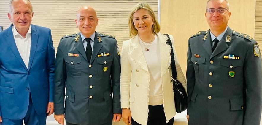 Ζέττα Μακρή