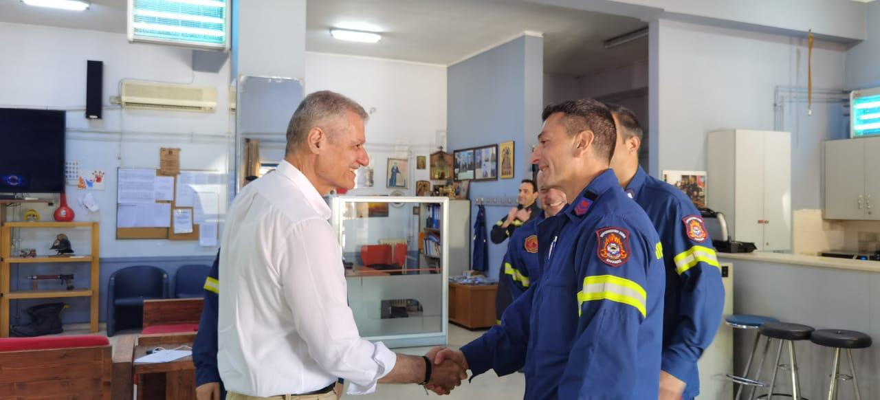 Πυροσβεστικούς Σταθμούς