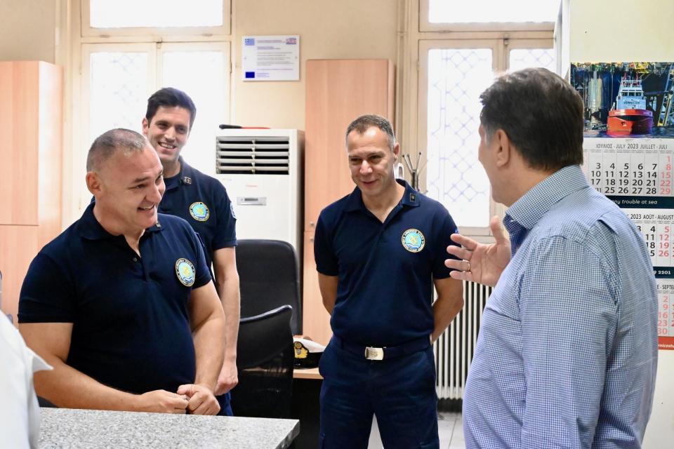 Επίσκεψη του Υπουργού Ναυτιλίας και Νησιωτικής Πολιτικής Μιλτιάδη Βαρβιτσιώτη στο Κεντρικό Λιμεναρχείο Πειραιά