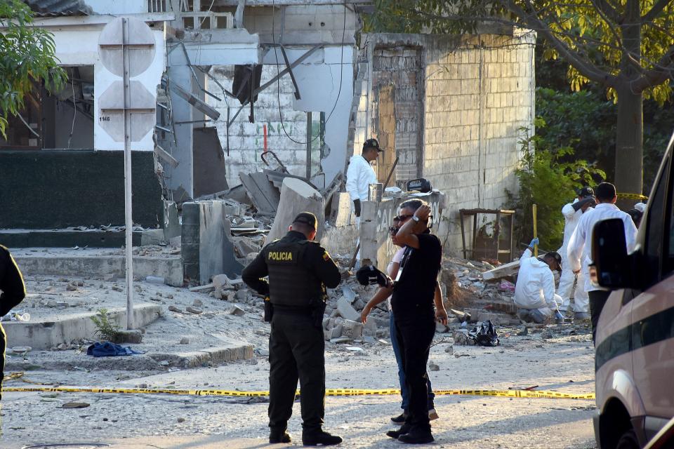 Δύο νεκροί από έκρηξη παγιδευμένου αυτοκινήτου κοντά σε αστυνομικό τμήμα της Κολομβίας