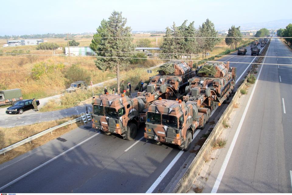 ΔΟΚΙΜΑΣΤΙΚΗ ΠΑΡΕΛΑΣΗ ΜΗΧΑΝΟΚΙΝΗΤΩΝ ΤΜΗΜΑΤΩΝ ΣΤΗΝ ΕΘΝΙΚΗ ΟΔΟ ΘΕΣΣΑΛΟΝΙΚΗΣ