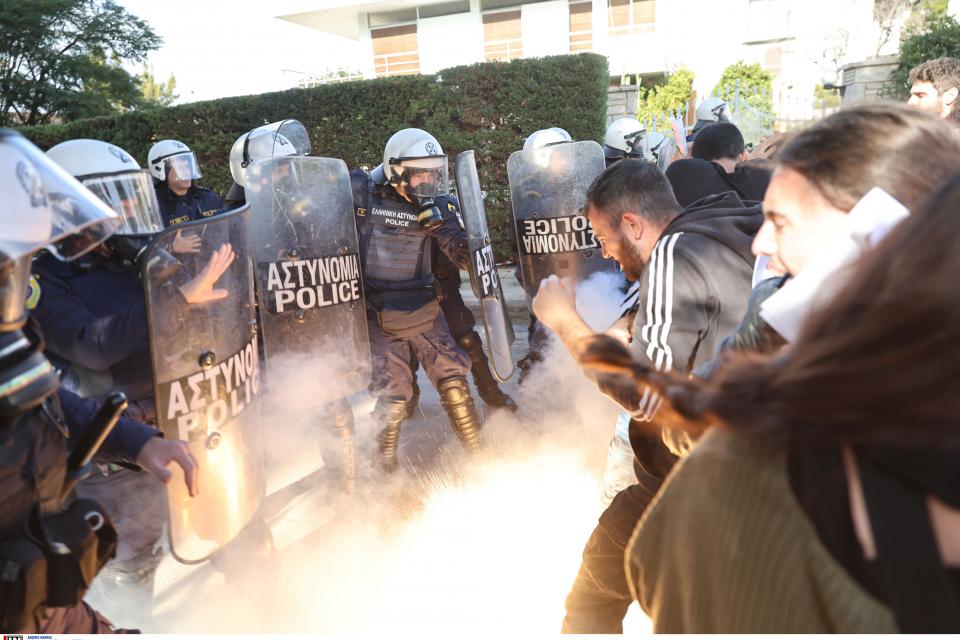 επεισόδια_καβούρι_intime