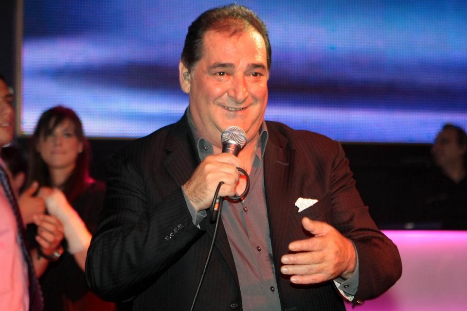 ΒΑΣΙΛΗΣ ΚΑΡΡΑΣ intime