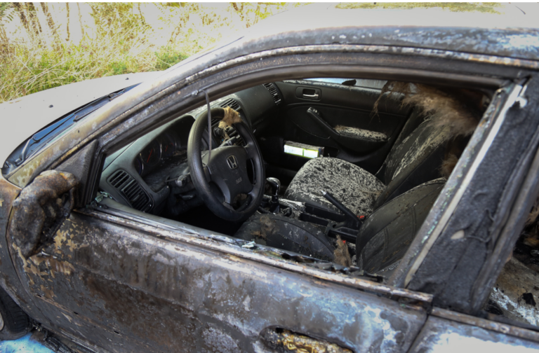 ΚΑΜΜΕΝΟ ΑΥΤΟΚΙΝΗΤΟ