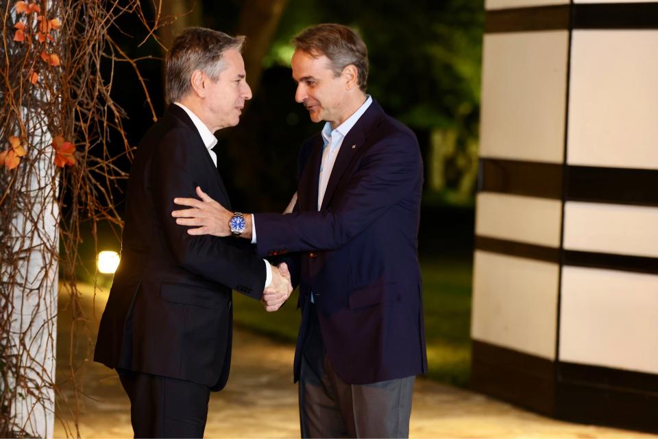 ΣΥΝΑΝΤΗΣΗ ΤΟΥ ΠΡΩΘΥΠΟΥΡΓΟΥ ΚΥΡΙΑΚΟΥ ΜΗΤΣΟΤΑΚΗ ΜΕ ΤΟ ΥΠΟΥΡΓΟ ΕΞΩΤΕΡΙΚΩΝ ΤΩΝ ΗΠΑ ΑΝΤΟΝΙ ΜΠΛΙΝΚΕΝ ΣΤΑ ΧΑΝΙΑ