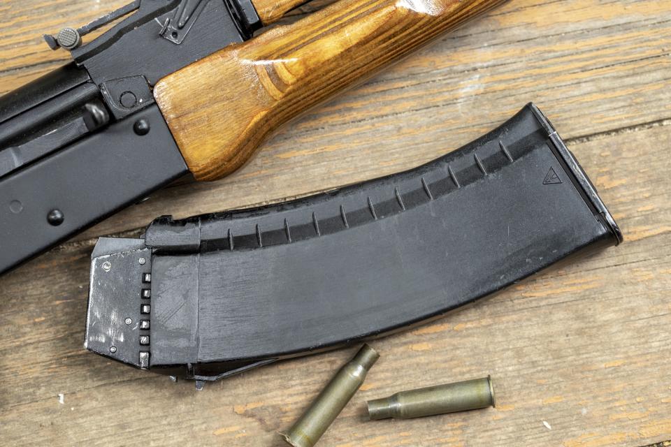 καλάσνικοφ_istock-1351558332