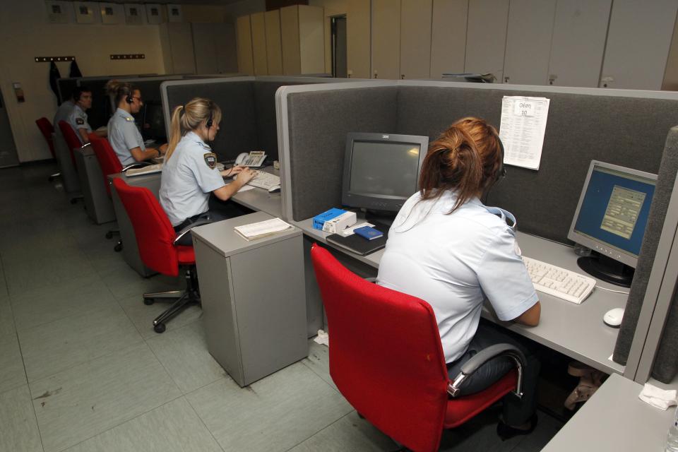 Τηλ κέντρο Άμεση Δράση 1