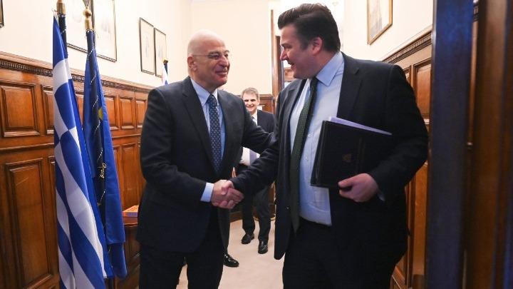 ΔΕΝΔΙΑς_αμνα