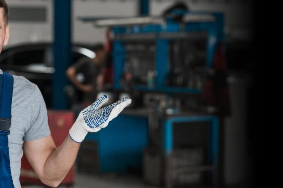 20% έκπτωση σε όλους τους ένστολους από το συνεργείο αυτοκινήτων FmakService