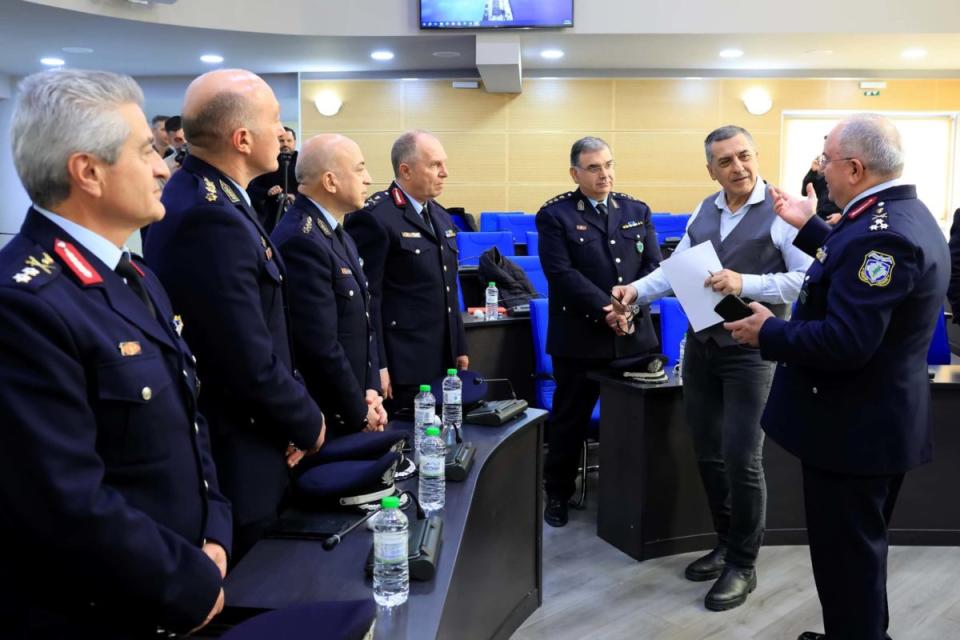 αστυνομικοι