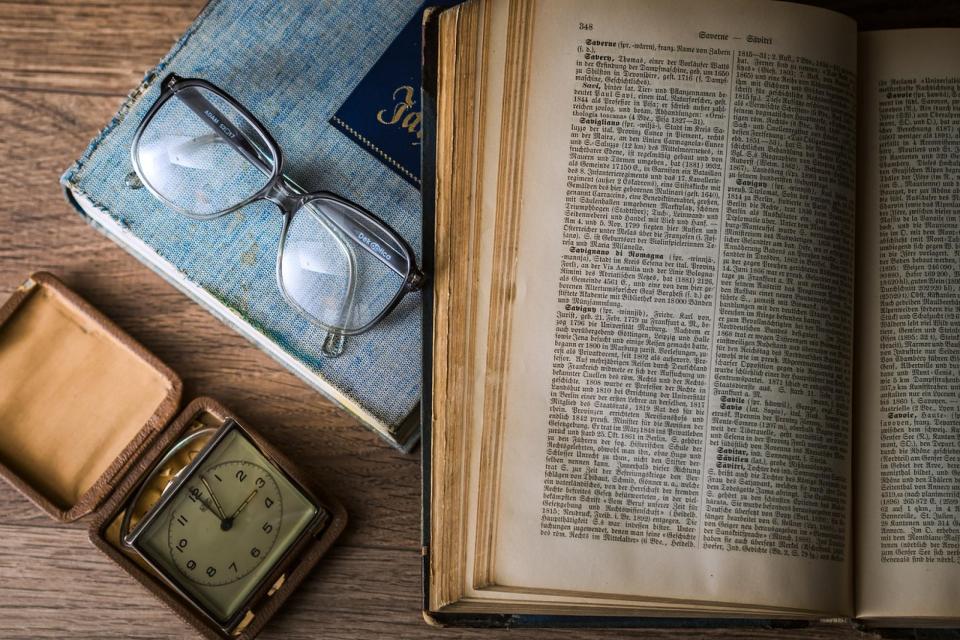 Ειδικές τιμές για όλους τους ένστολους και τις οικογένειες τους από την ακαδημία ξένων γλωσσών fluencyme.com