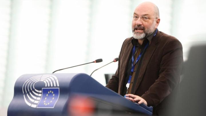 ΣΑΚΗΣ ΑΡΝΑΟΥΤΟΓΛΟΥ