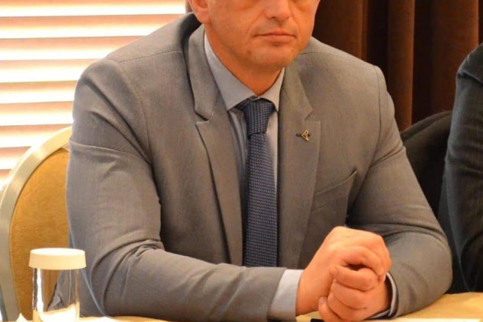 Συνδρεβέλης