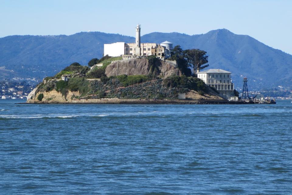 Επιστρέφει το Αλκατράζ; Ο Τραμπ Θέλει να Φυλακίσει Εγκληματίες στο Πιο Διάσημο Νησί!