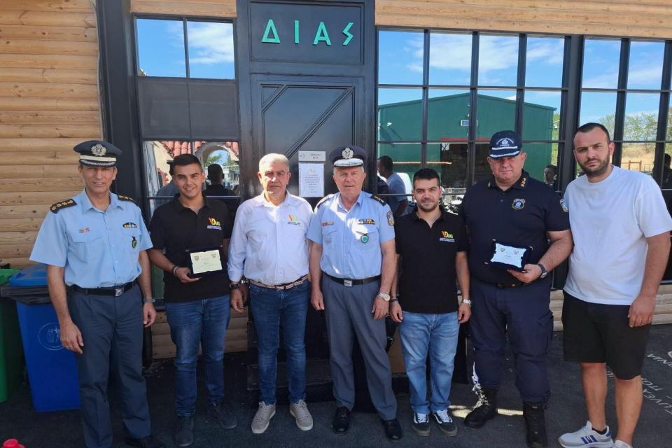 ΔΩΡΕΑ ΣΤΟΛΕΣ