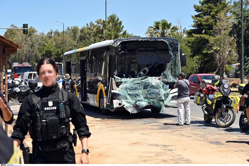 τροχαιο βουλα λεωφορεια