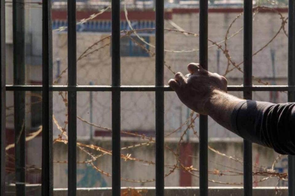 κρατουμενος