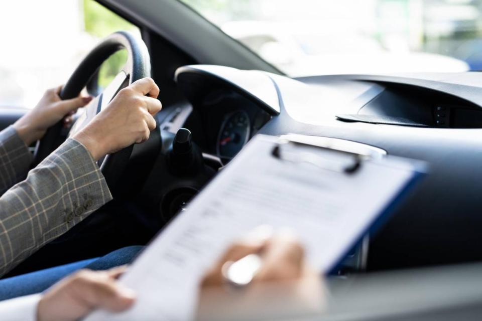 Στον αέρα χιλιάδες διπλώματα οδήγησης -Αυτό είναι το τεστ που θα «κόψει» τους ηλικιωμένους οδηγούς σε Ελλάδα και Ευρώπη