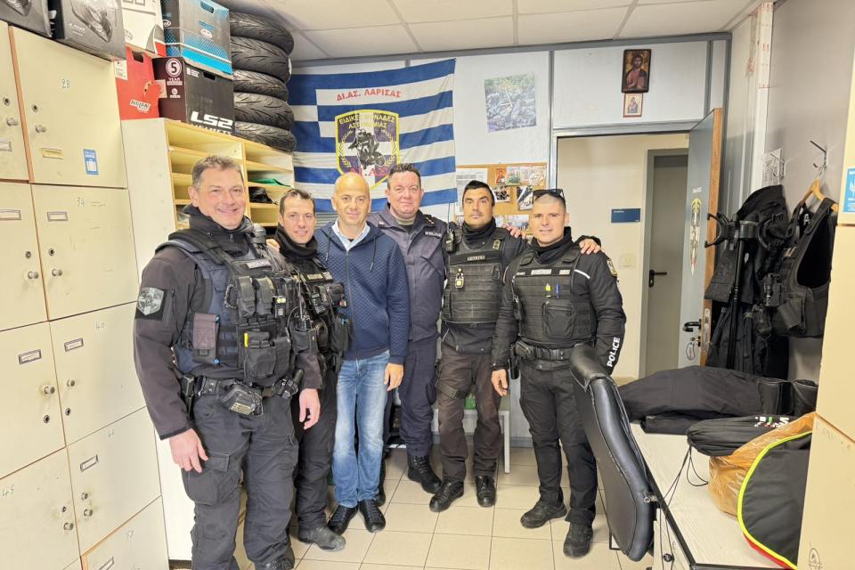 αστυνομικοι διασ λαρισα