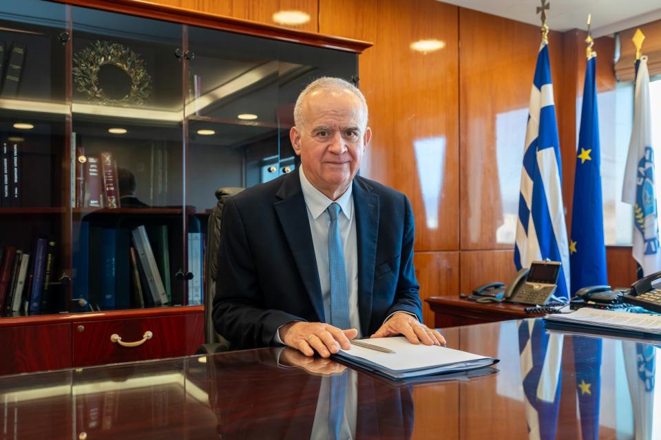 ΛΑΜΠΡΟΠΟΥΛΟΣ