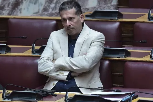 καραναστάσεις