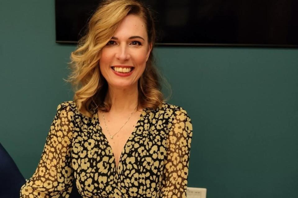 ΑΓΓΕΛΙΚΗ ΚΑΡΔΑΡΑ