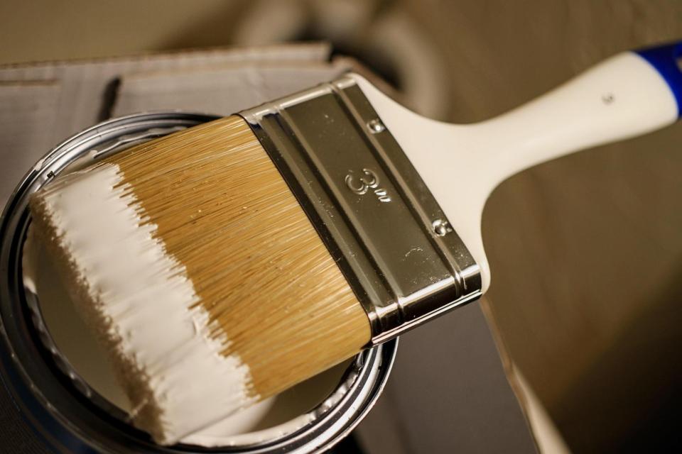 Εταιρεία χρωμάτων, σιδηρικών και βερνικιών παρέχει έκπτωση σε Αστυνομικούς