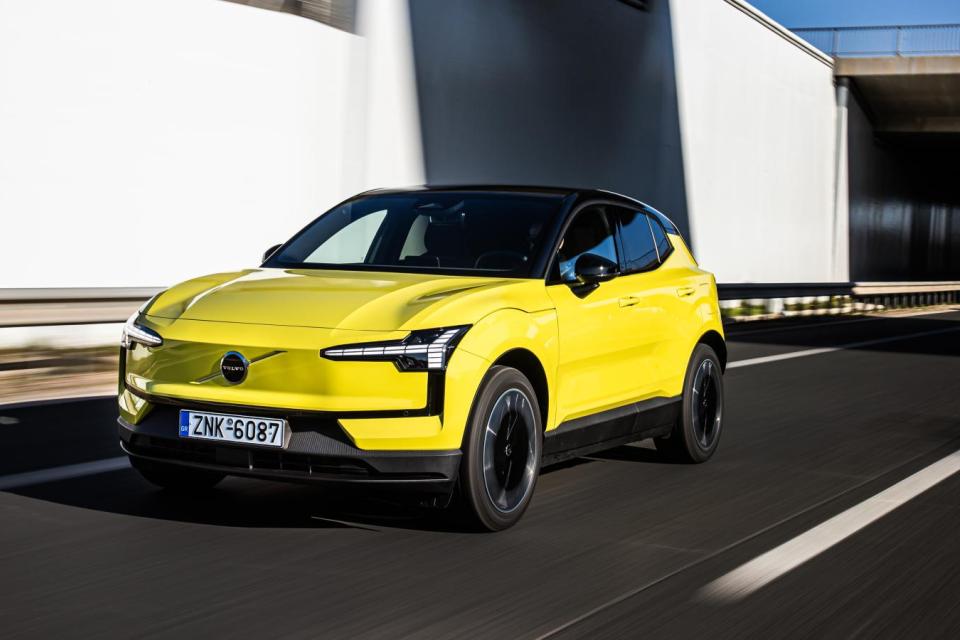 Volvo EX30: Στην Ελλάδα από 29.900 ευρώ και με όφελος έως 10.000 ευρώ