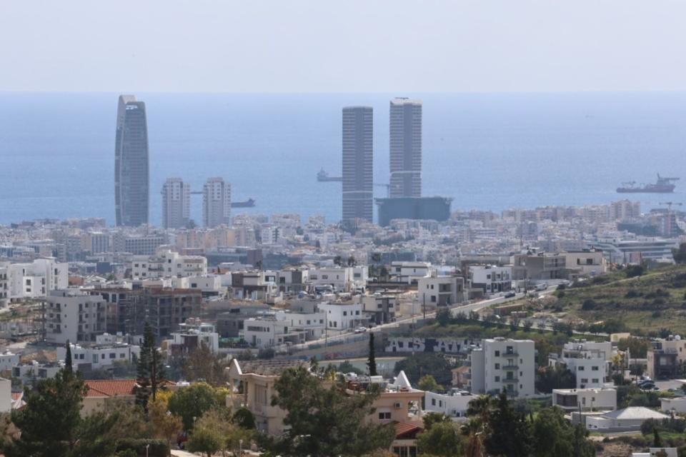 Κύπρος: Ήχησαν οι σειρήνες στο Ακρωτήρι - «Σε εξέλιξη απειλή ασφάλειας»