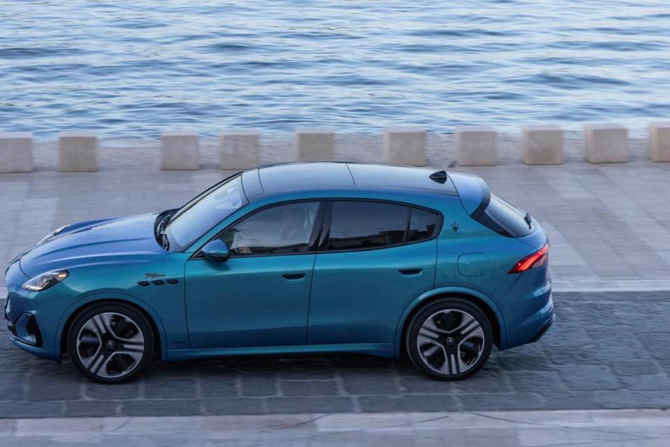 το SUV έχει έκπτωση 20.000 ευρώ αλλά δεν το αγοράζει κανείς