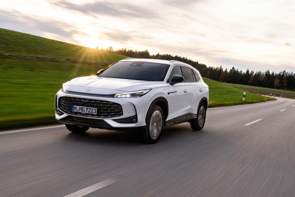 To νέο MG HS Hybrid+ ήρθε στην Ελλάδα -Πόσο κοστίζει το υβριδικό μεσαίο SUV