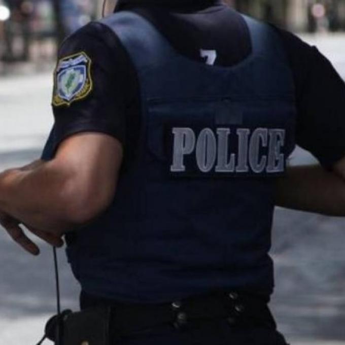 ΑΣΤΥΝΟΜΙΚΟΣ