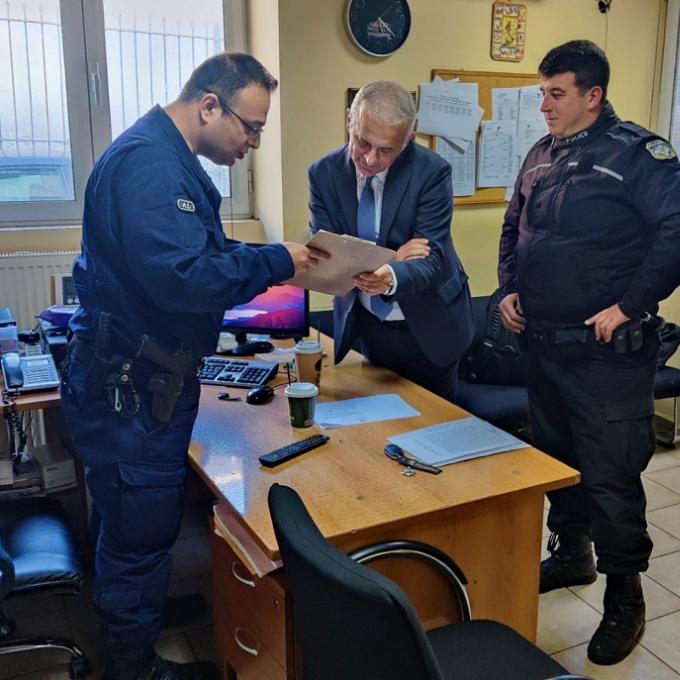 Γερακαράκος