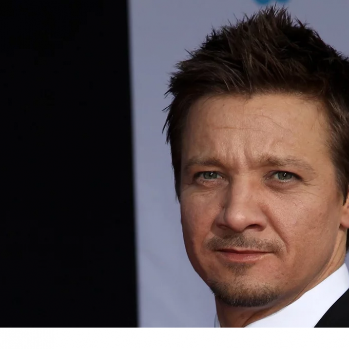 Τζέρεμι Ρένερ