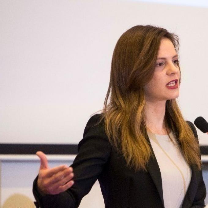 Έφη Αχτσιόγλου