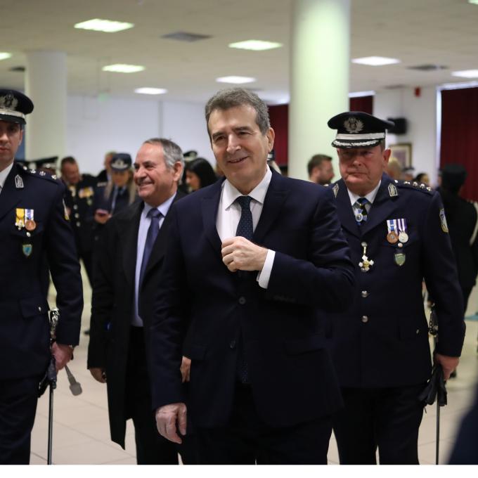 χρυσοχοϊδης