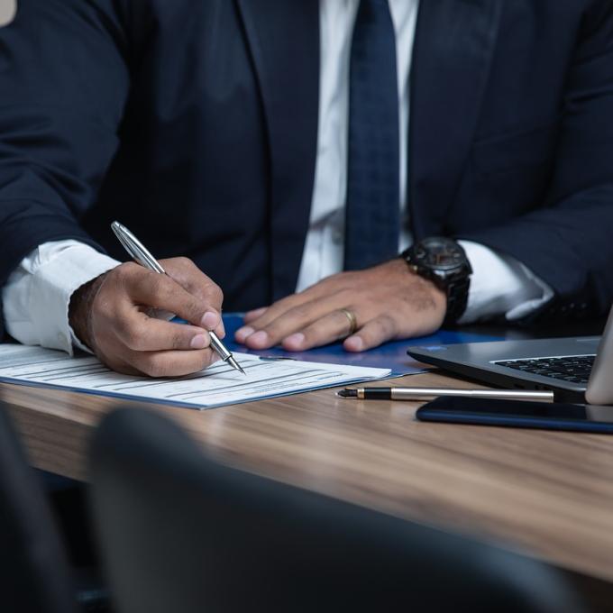 δικηγόρος_pixabay