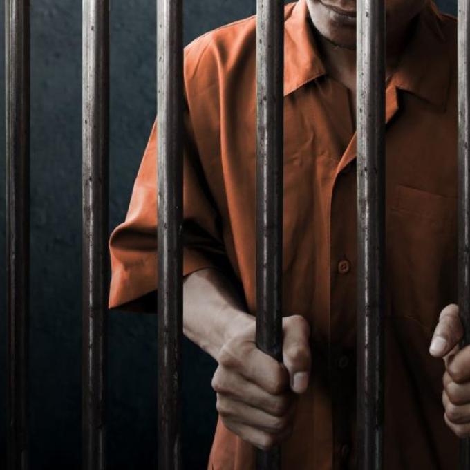 κρατουμενος