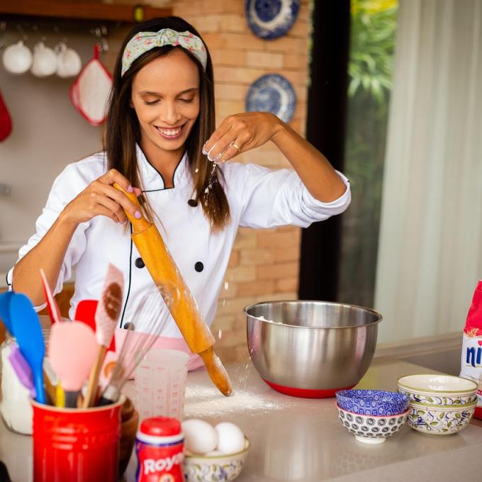 70 γυναίκες σεφ καταγγέλλουν τον σεξισμό στις κουζίνες