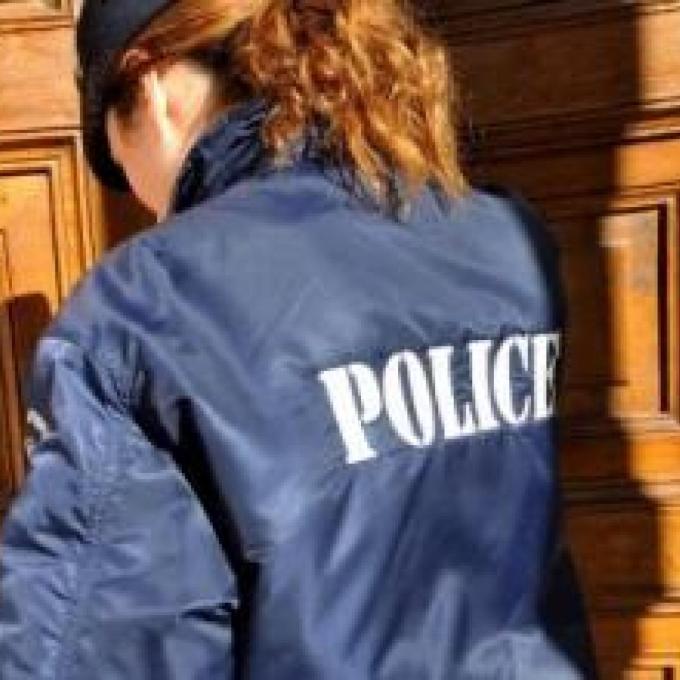 ΓΥΝΑΙΚΑ ΑΣΤΥΝΟΜΙΚΟΣ