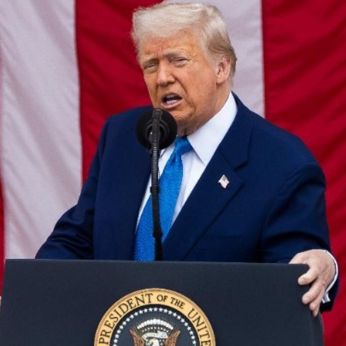 ΝΤΟΝΑΛΤ ΤΡΑΜΠ